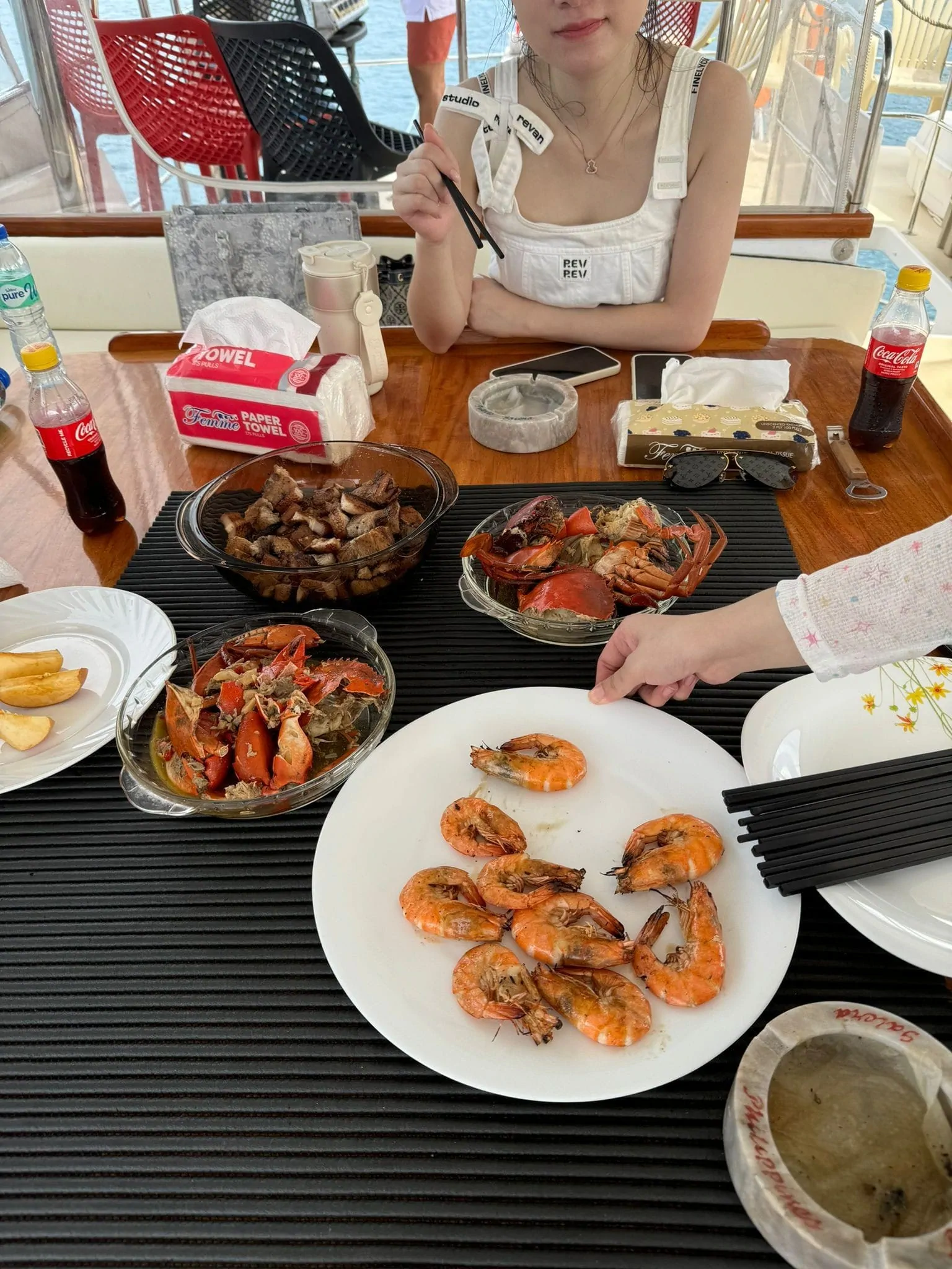 where to rent a yacht in the Philippines