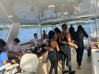 multi-day yacht trips