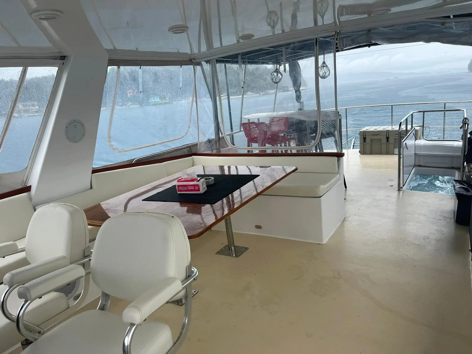 scuba diving yacht charter